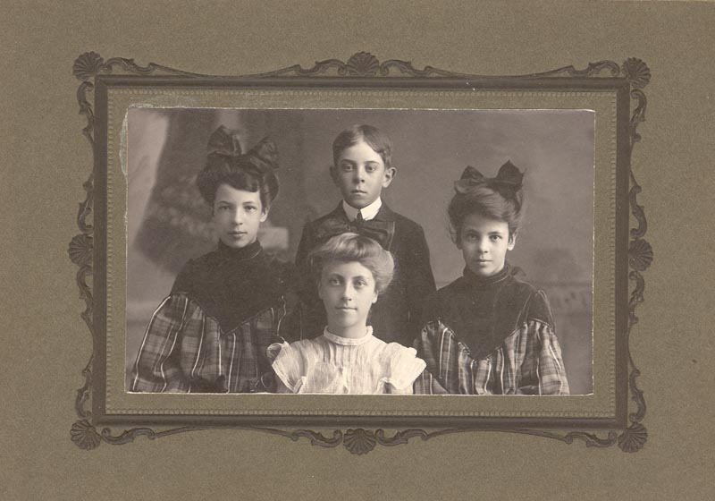 HowardMorganAndCousins